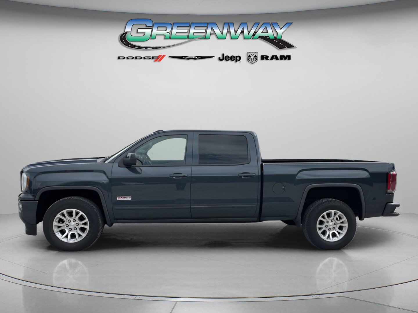 Used 2018 GMC Sierra 1500 SLT w/ All Terrain Package AWD/4WD image 2