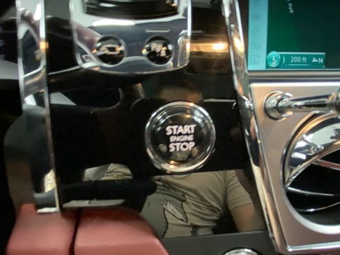 Used 2015 Rolls-Royce Ghost image 32