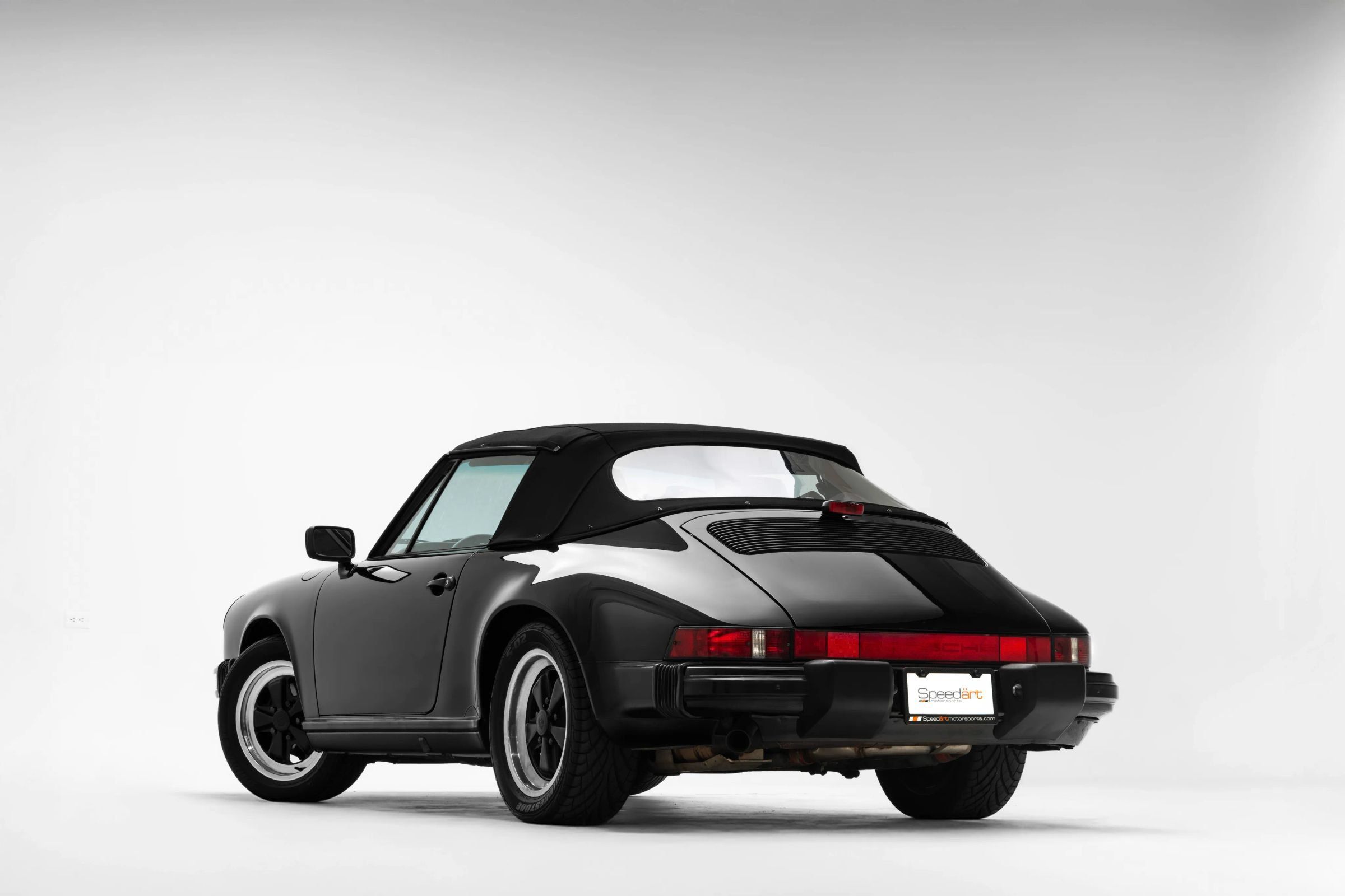 Used 1987 Porsche 911 Carrera RWD image 4