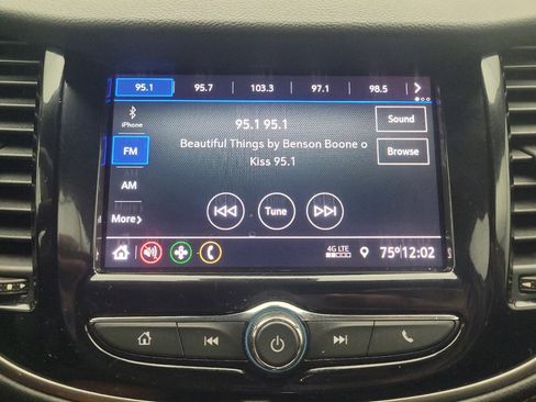 Used 2020 Chevrolet Trax LT w/ Redline Edition FWD image 25