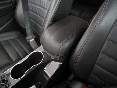 Used 2015 Ford Escape Titanium FWD image 29