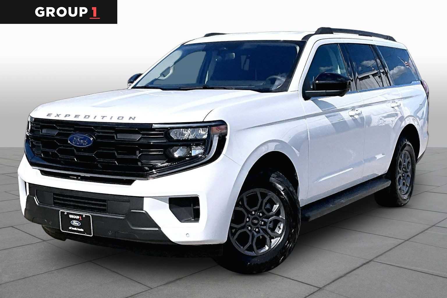 Certified 2025 Ford Expedition Active RWD image 1