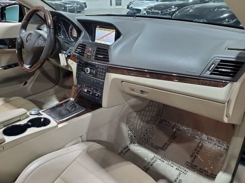Used 2011 Mercedes-Benz E 350 Cabriolet image 14