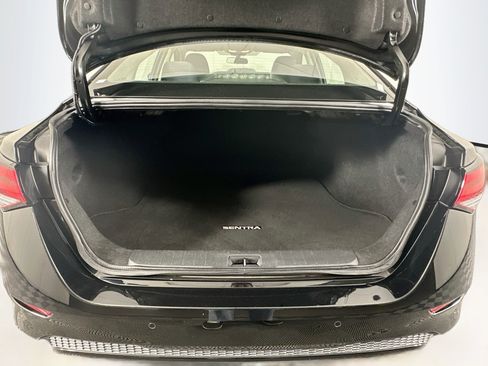 Used 2024 Nissan Sentra S FWD image 27