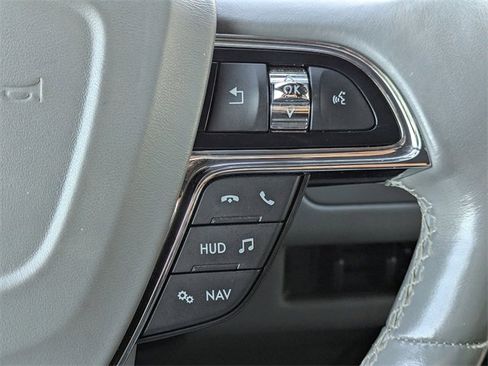 Used 2021 Lincoln Navigator Reserve image 32