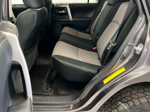 Used 2019 Toyota 4Runner SR5 AWD/4WD image 22