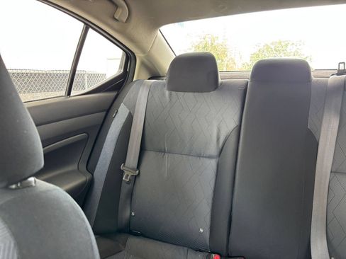 Used 2025 Nissan Versa SV FWD image 39