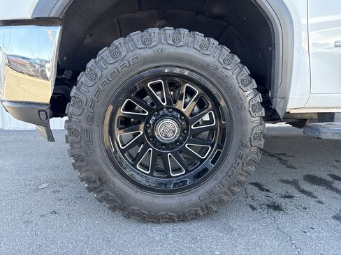 Used 2020 GMC Sierra 2500 SLT w/ SLT Premium Plus Package image 8