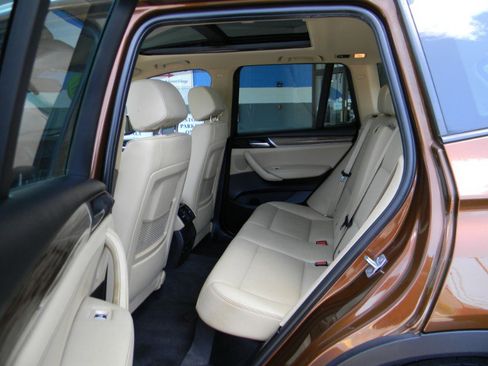 Used 2017 BMW X3 xDrive28i image 12