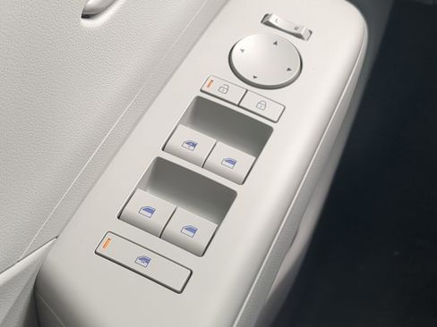 New 2025 Hyundai Kona SEL AWD/4WD image 19