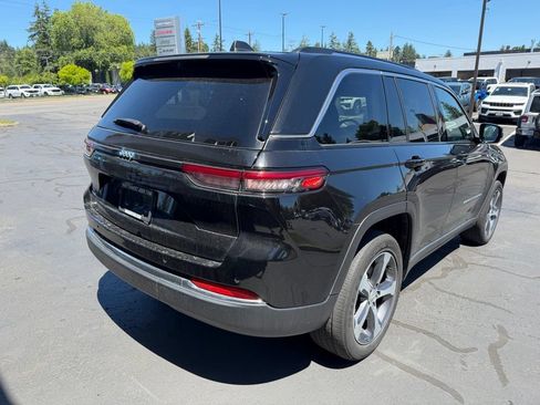 Used 2023 Jeep Grand Cherokee 4WD 4xe w/ Luxury Tech Group II image 4