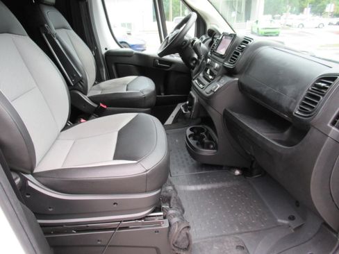 Used 2025 RAM ProMaster 3500 w/ Convenience Group FWD image 10