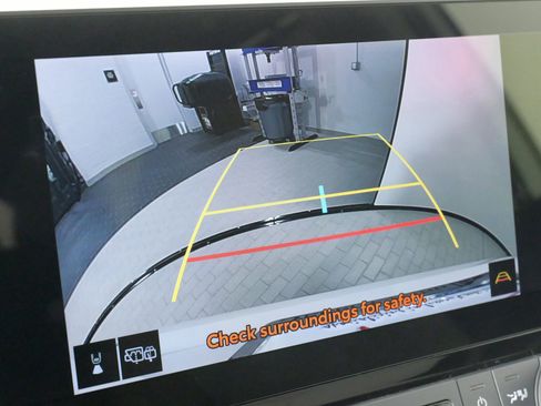 Used 2024 Toyota Grand Highlander XLE image 48