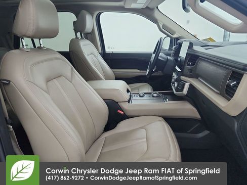 Used 2024 Ford Expedition Limited AWD/4WD image 33