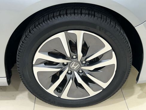 Used 2019 Honda Accord Hybrid image 7