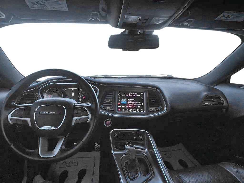 Used 2016 Dodge Challenger R/T Plus RWD image 31