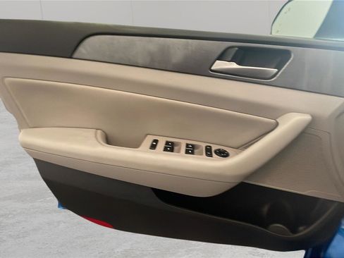 Used 2018 Hyundai Sonata SEL FWD image 23