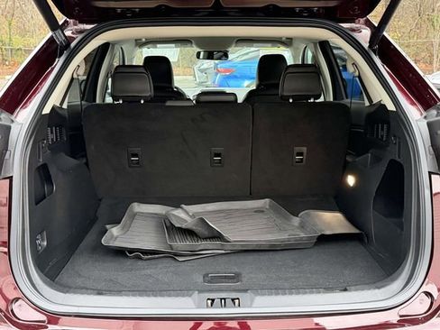 Used 2021 Ford Edge SEL w/ Convenience Package image 11