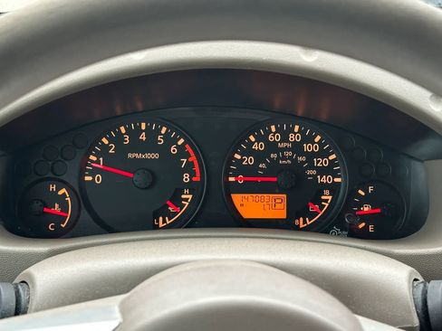 Used 2014 Nissan Frontier SV RWD image 9