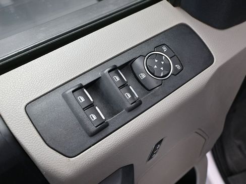 Used 2022 Ford F250 XL w/ Power Equipment Group image 20