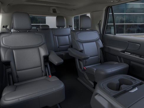 New 2026 Ford Expedition Active RWD image 14