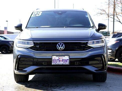 Used 2023 Volkswagen Tiguan SE R-Line image 8
