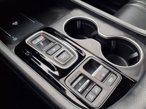 Certified 2023 Honda Pilot Elite image 13