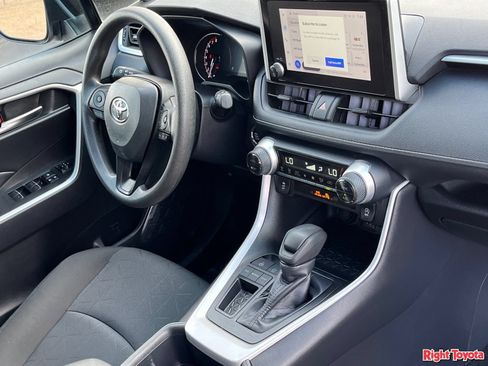 Certified 2025 Toyota RAV4 XLE FWD image 13