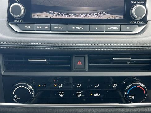 Certified 2023 Nissan Rogue S image 7