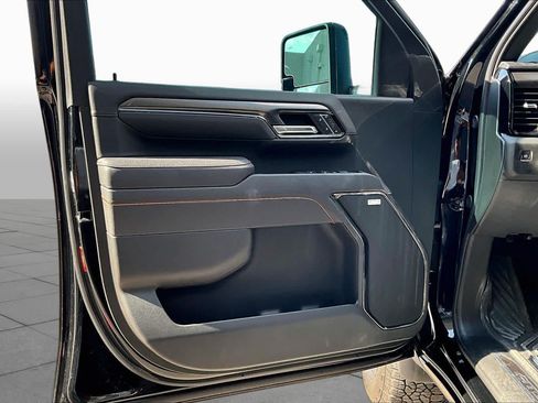 Used 2025 GMC Sierra 2500 AT4 w/ AT4 Premium Plus Package AWD/4WD image 25