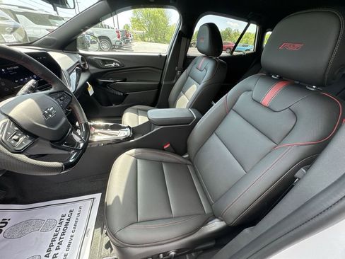 New 2026 Chevrolet Trax RS w/ Driver Confidence Package image 11