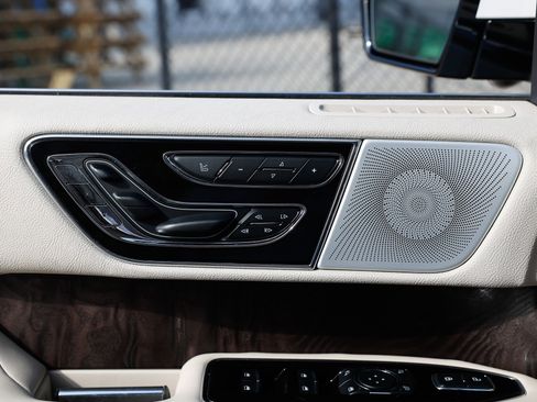 Used 2021 Lincoln Navigator L Reserve image 57