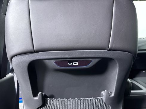 New 2026 Chrysler Pacifica Select w/ S Appearance Package image 33