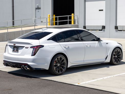 Used 2026 Cadillac CT5 V Blackwing RWD image 15