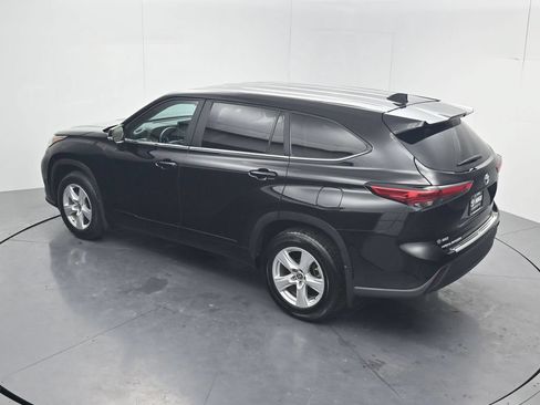 Used 2023 Toyota Highlander L FWD image 55