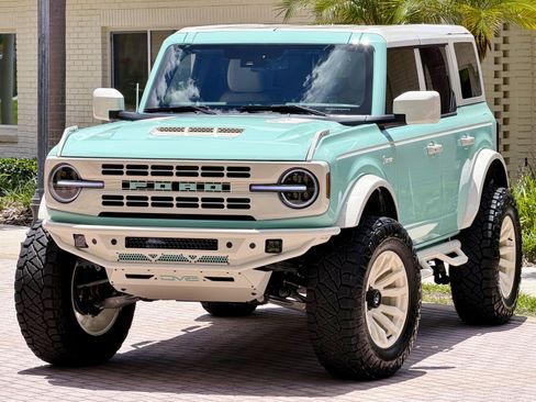 Used 2025 Ford Bronco Outer Banks AWD/4WD image 46