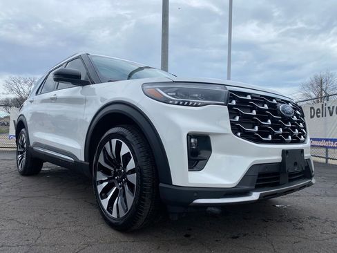 Used 2025 Ford Explorer Platinum w/ LUX Leather Package image 36