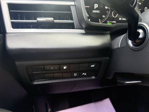 Used 2023 Mitsubishi Outlander SE AWD/4WD image 42