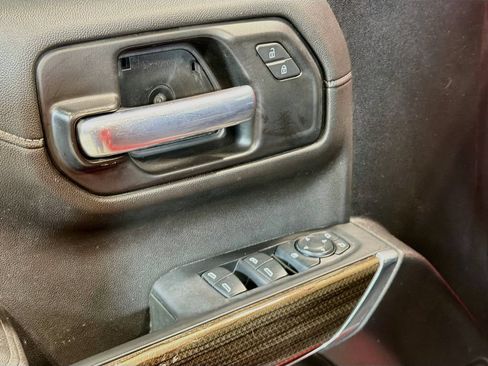 Used 2021 Chevrolet Silverado 1500 RST AWD/4WD image 16