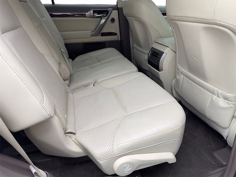 Used 2013 Lexus GX 460 Premium image 45