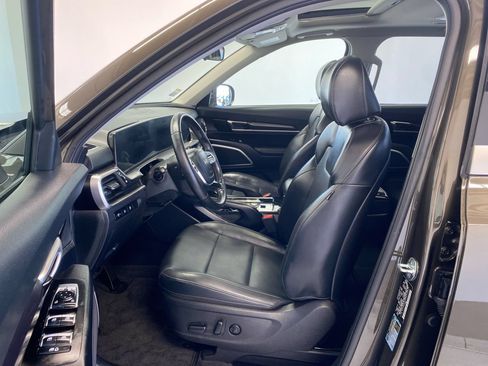 Certified 2024 Kia Telluride S w/ S Sunroof Package FWD image 16