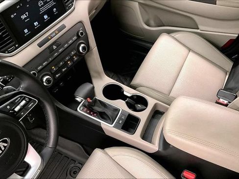 Used 2022 Kia Sportage Nightfall Edition FWD image 16