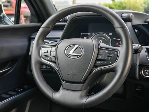 Used 2024 Lexus UX 250h F Sport FWD image 15