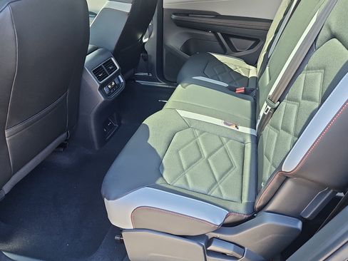 New 2026 Volkswagen Atlas Peak Edition AWD/4WD image 19