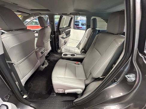 Used 2015 Toyota Highlander XLE AWD/4WD image 55