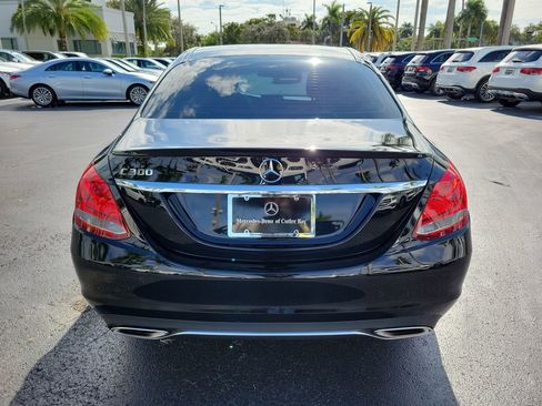 Used 2018 Mercedes-Benz C 300 Sedan image 5