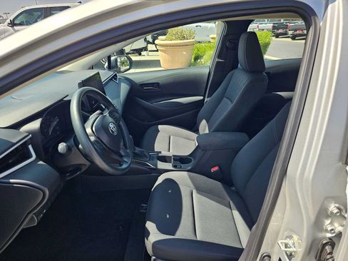 Certified 2025 Toyota Corolla LE FWD image 20
