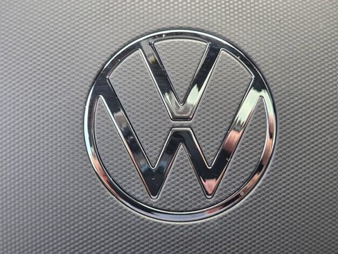 Used 2025 Volkswagen Tiguan SE R-Line AWD/4WD image 29