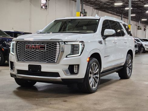 Used 2021 GMC Yukon Denali w/ Denali Premium Package AWD/4WD image 4