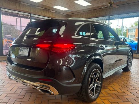 Used 2025 Mercedes-Benz GLC 350e 4MATIC w/ AMG Line image 9